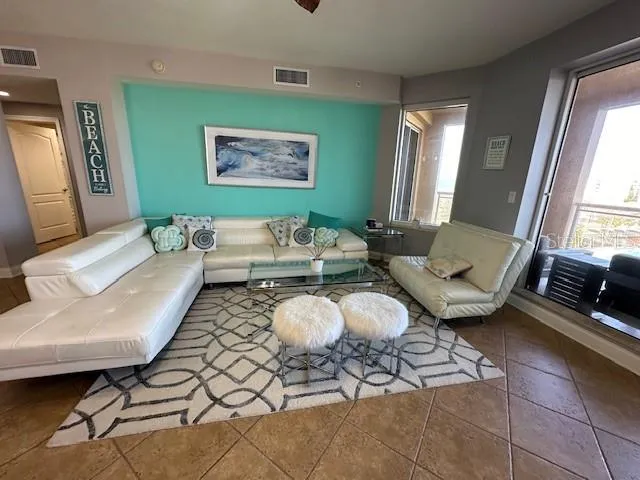 521 MANDALAY AVENUE #704 Clearwater Beach, FL 33767