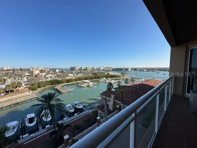 521 MANDALAY AVENUE #704 Clearwater Beach, FL 33767