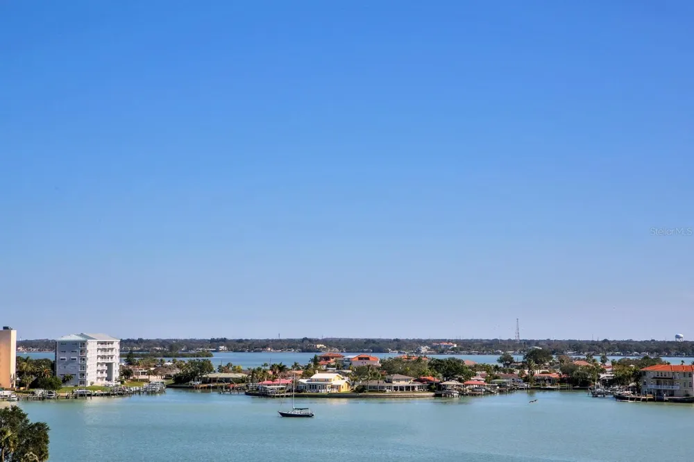 521 MANDALAY AVENUE #704 Clearwater Beach, FL 33767