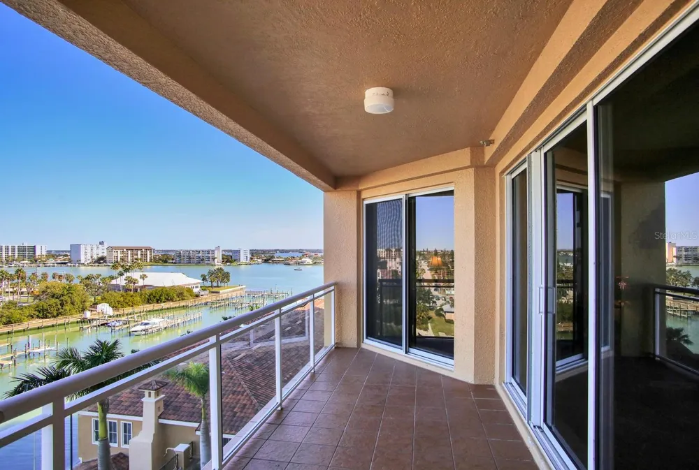 521 MANDALAY AVENUE #704 Clearwater Beach, FL 33767