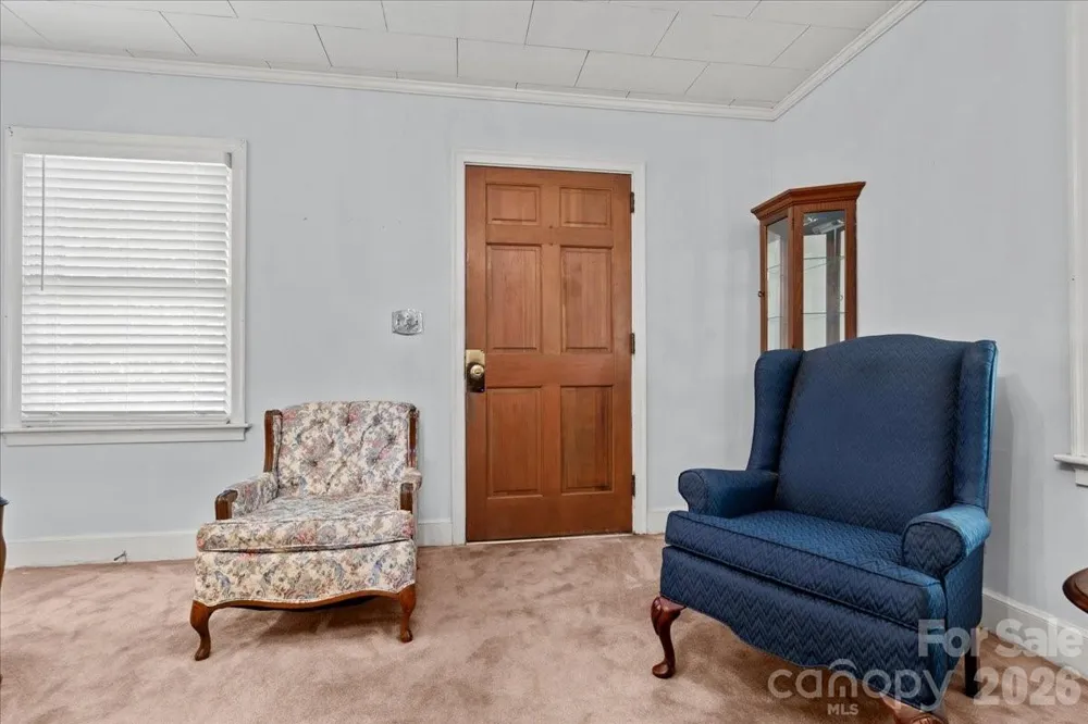 63 Lynn Avenue Cheraw, SC 29520