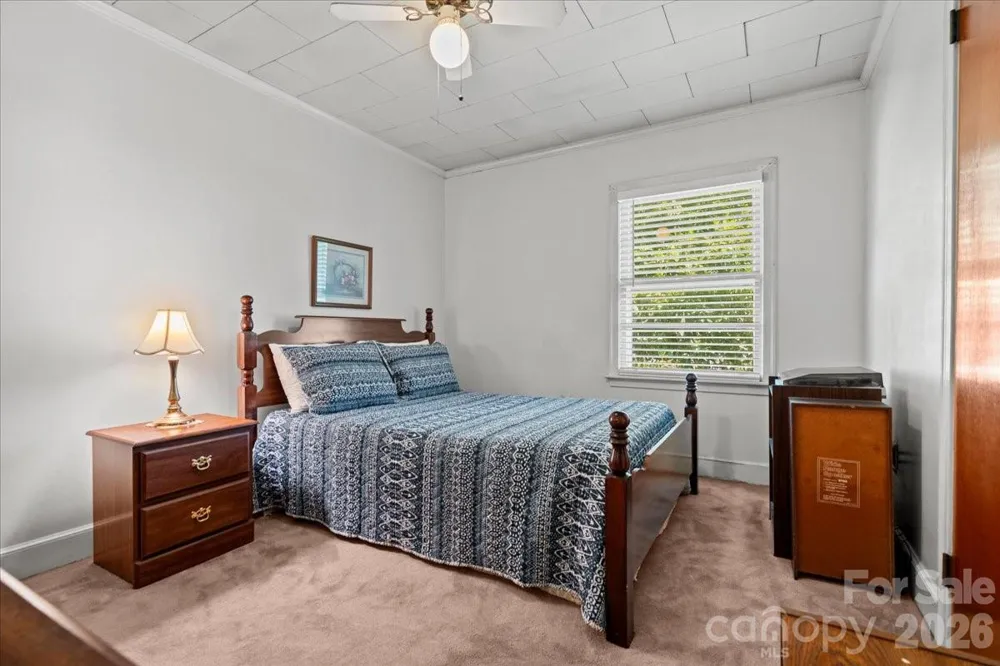 63 Lynn Avenue Cheraw, SC 29520