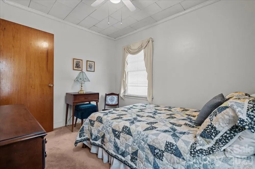 63 Lynn Avenue Cheraw, SC 29520