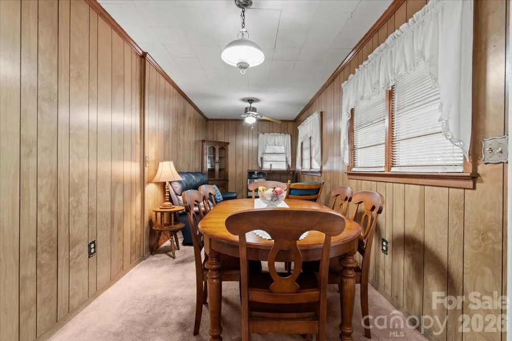 63 Lynn Avenue Cheraw, SC 29520