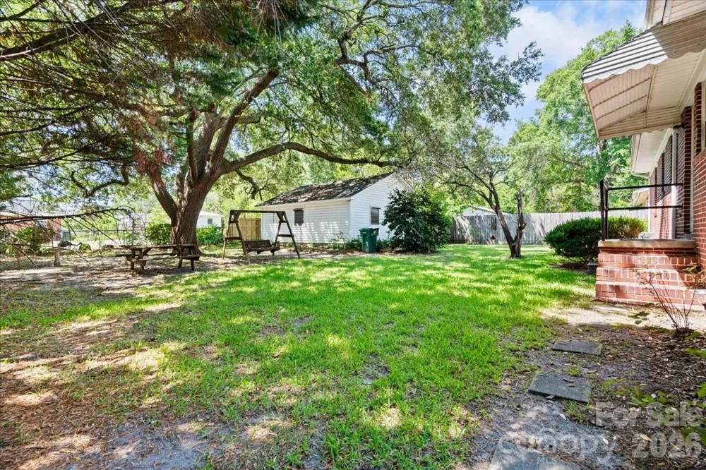63 Lynn Avenue Cheraw, SC 29520