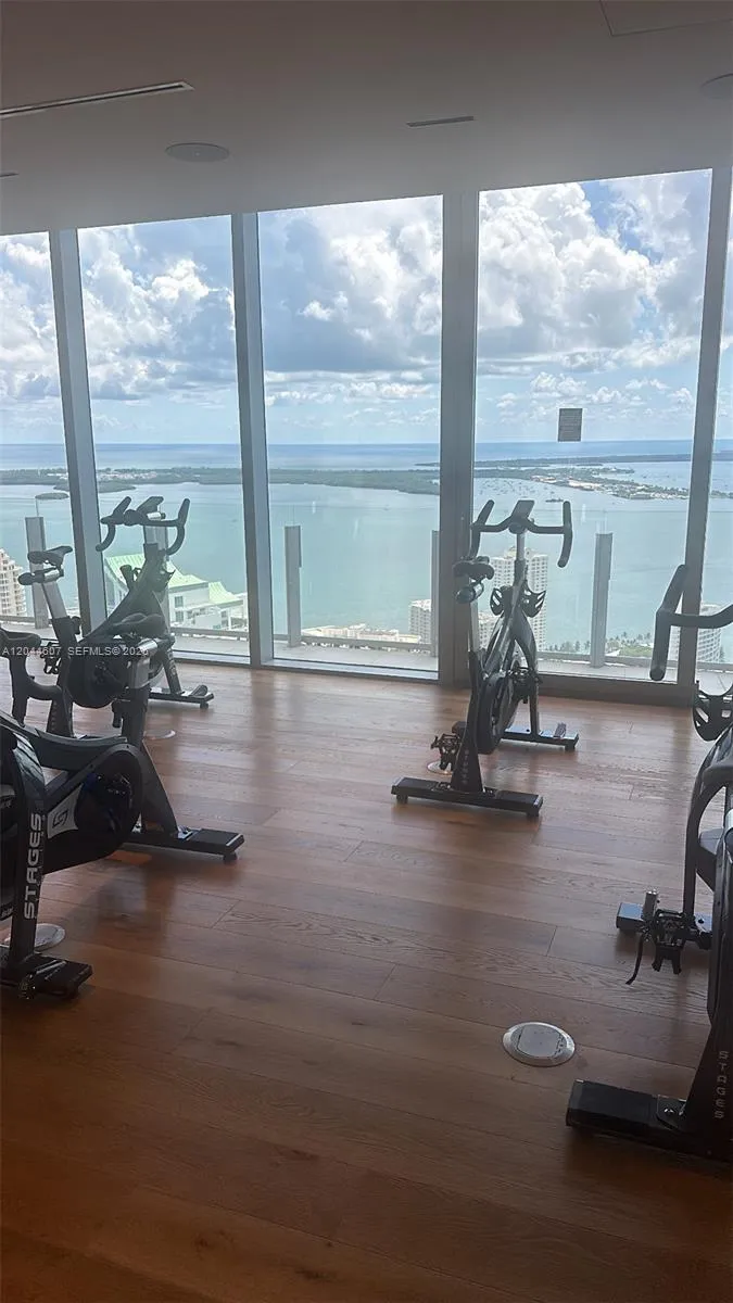 300 Biscayne Blvd Way #1909 Miami, FL 33131