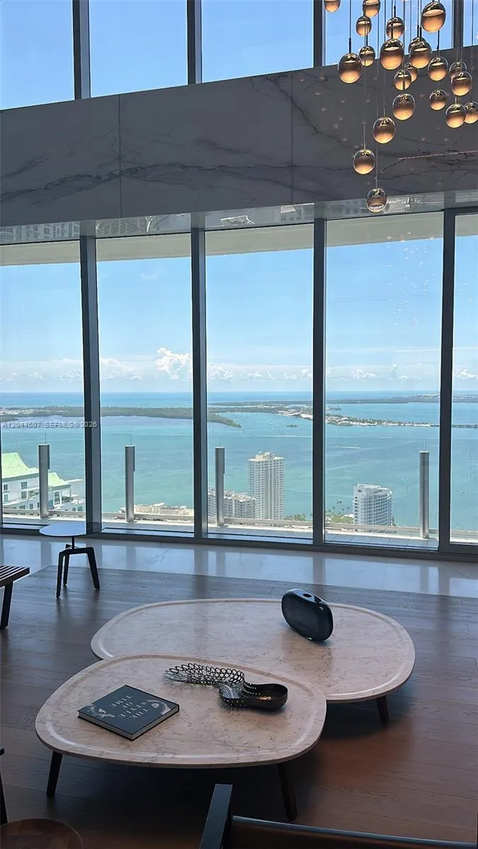 300 Biscayne Blvd Way #1909 Miami, FL 33131