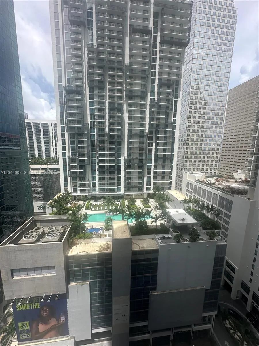 300 Biscayne Blvd Way #1909 Miami, FL 33131