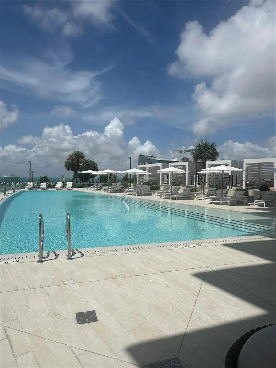 300 Biscayne Blvd Way #1909 Miami, FL 33131