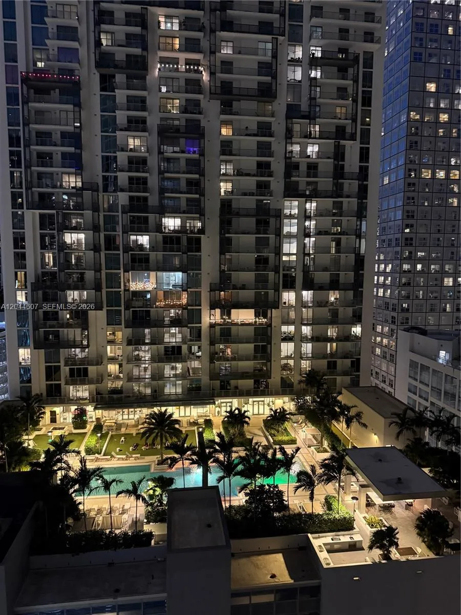300 Biscayne Blvd Way #1909 Miami, FL 33131
