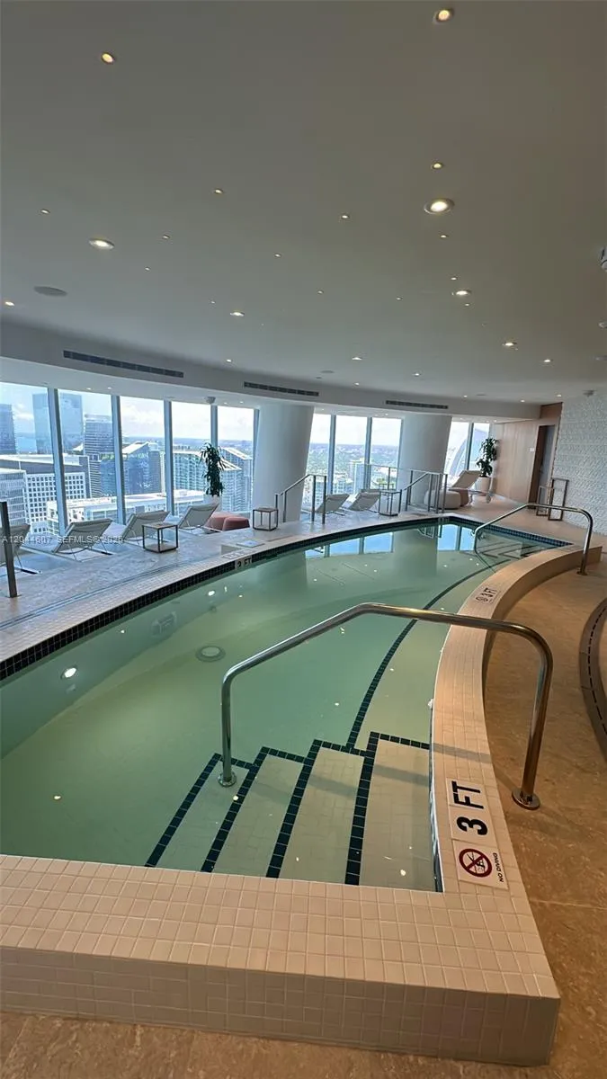300 Biscayne Blvd Way #1909 Miami, FL 33131