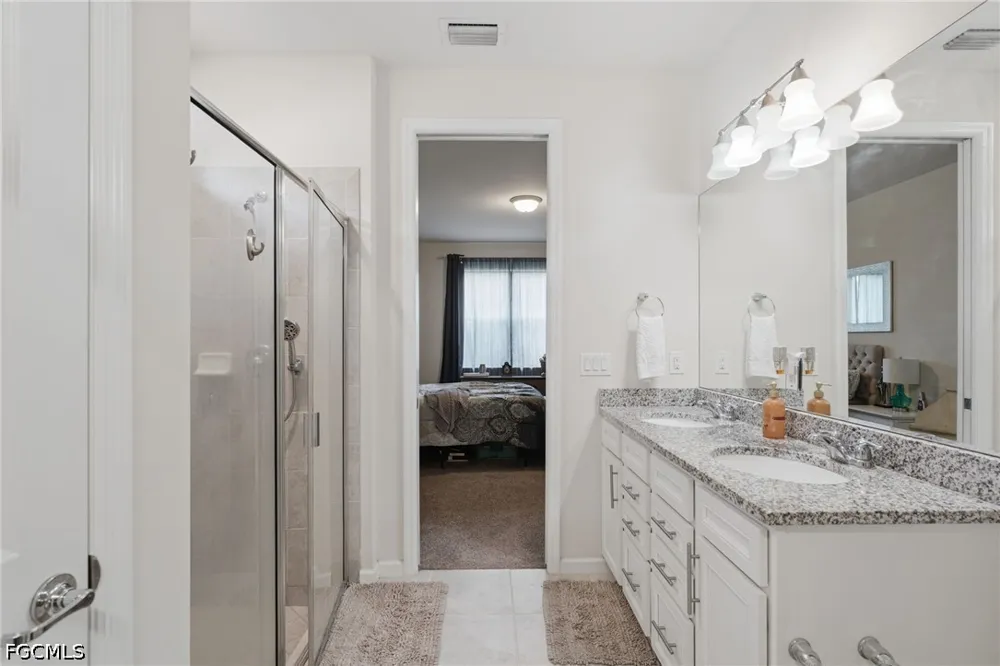Mistflower Drive Alva, FL 33920