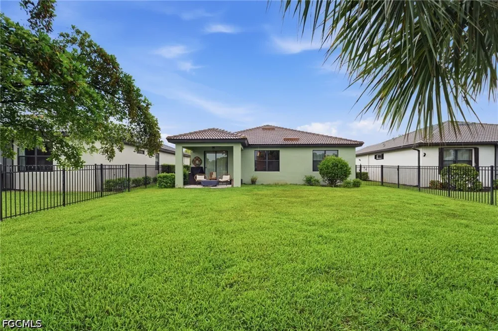 Mistflower Drive Alva, FL 33920