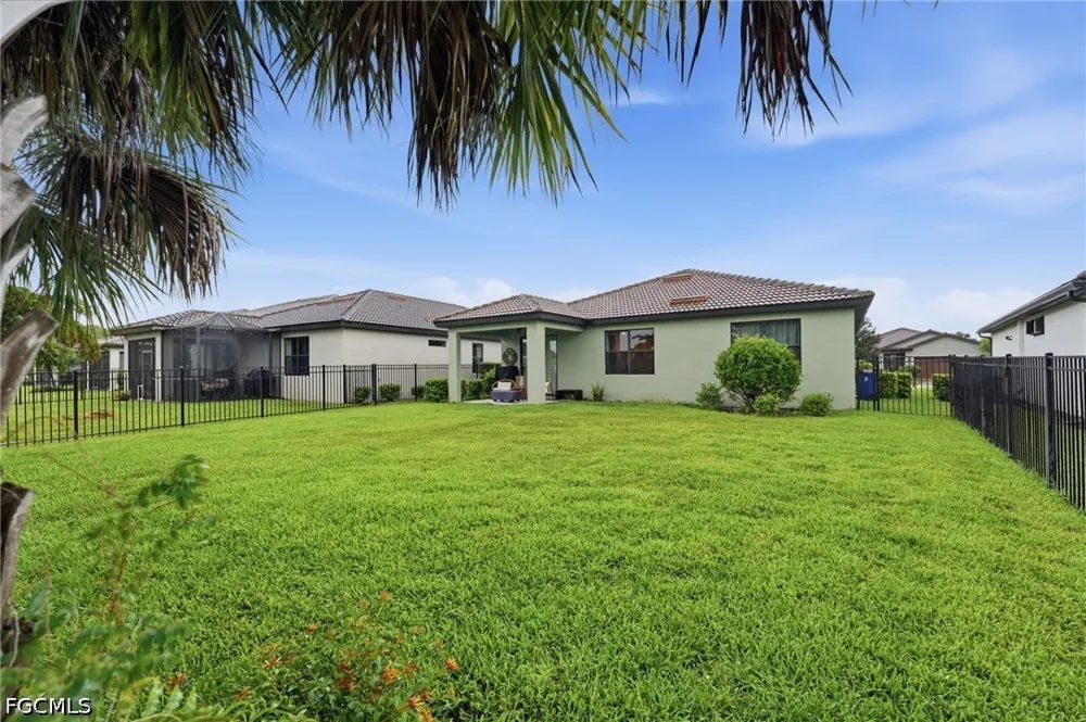 Mistflower Drive Alva, FL 33920