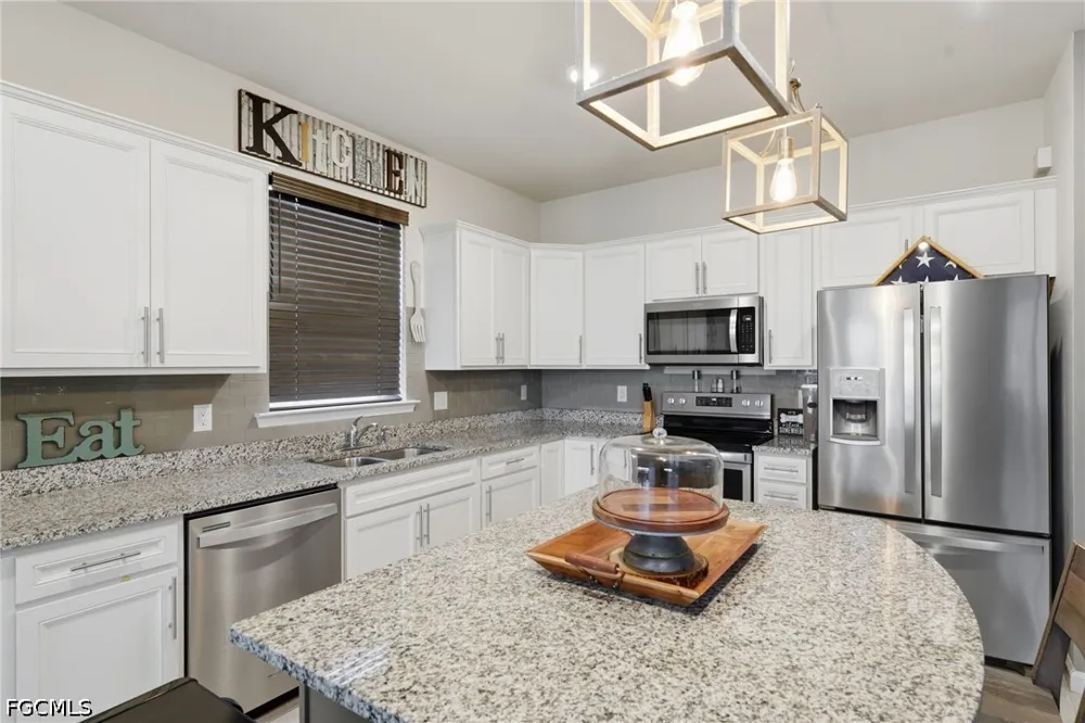 Mistflower Drive Alva, FL 33920