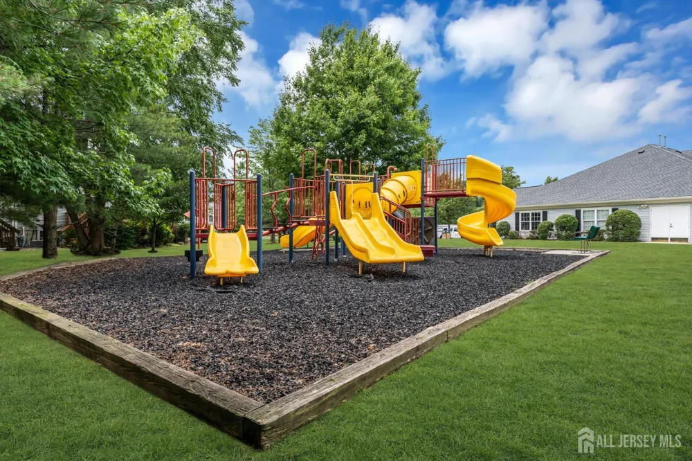 27 Hanna Lane Old Bridge, NJ 08879