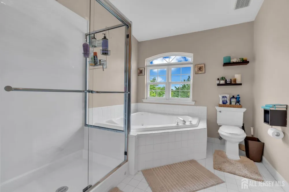 27 Hanna Lane Old Bridge, NJ 08879