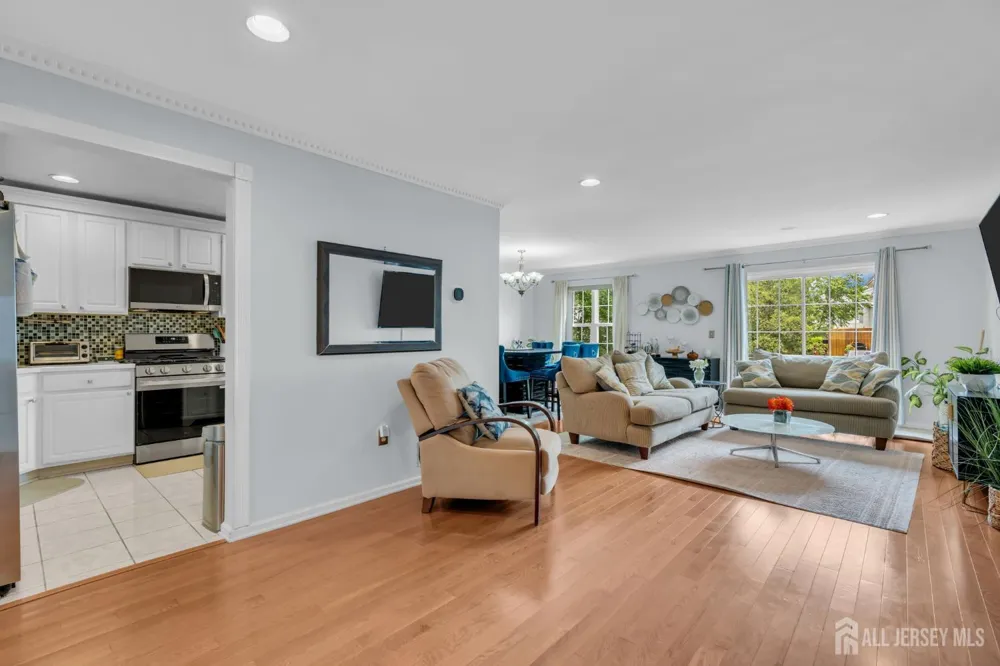 27 Hanna Lane Old Bridge, NJ 08879
