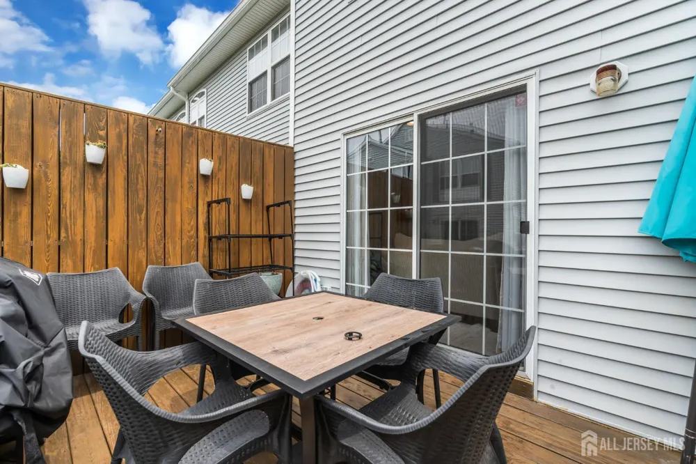 27 Hanna Lane Old Bridge, NJ 08879
