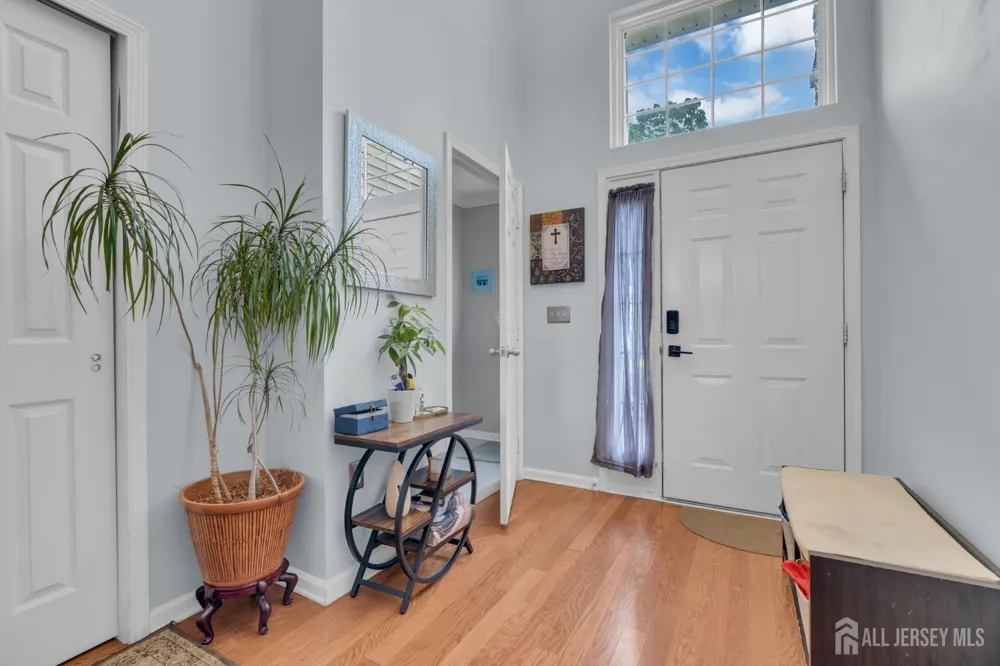 27 Hanna Lane Old Bridge, NJ 08879