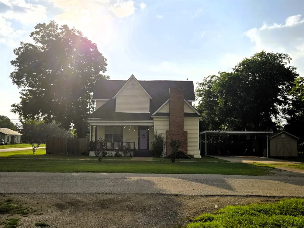 308 San Jacinto Street Whitney, TX 76692