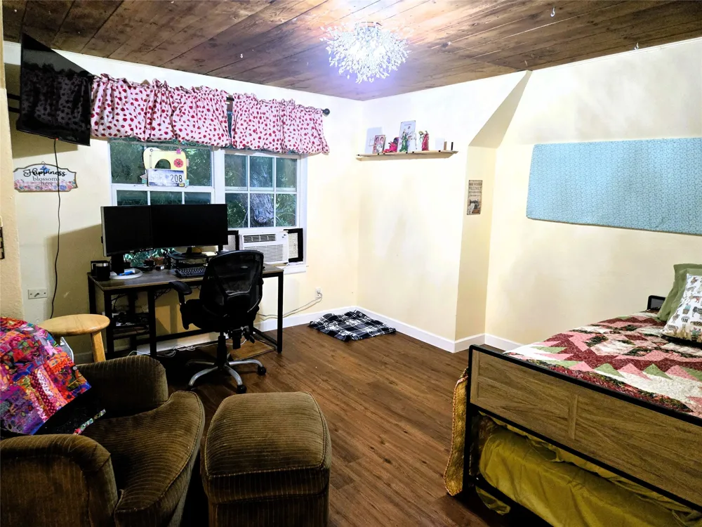 308 San Jacinto Street Whitney, TX 76692