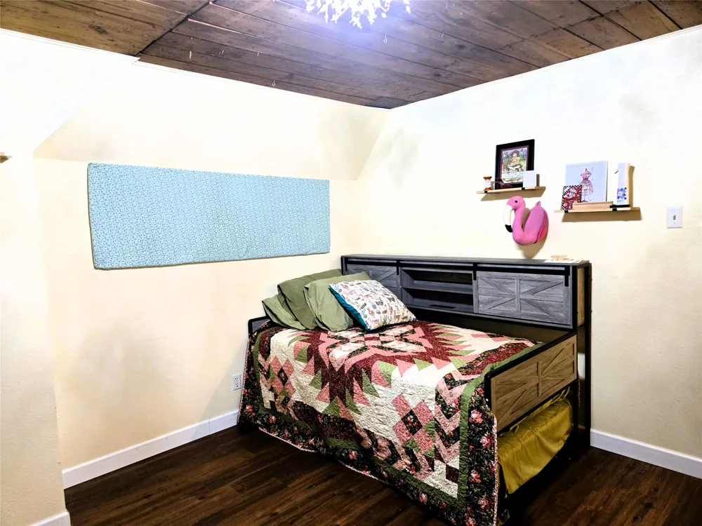 308 San Jacinto Street Whitney, TX 76692
