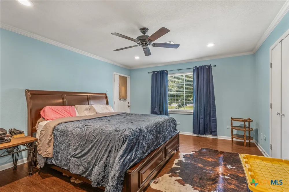 1305 S Old Temple Road Lorena, TX 76655