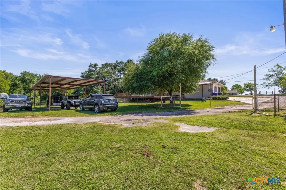 1305 S Old Temple Road Lorena, TX 76655