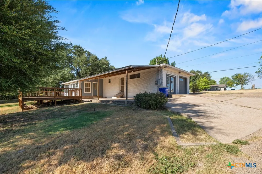 1305 S Old Temple Road Lorena, TX 76655