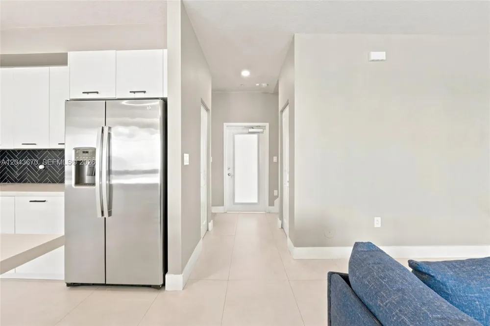 8167 NW 41st St #E-101 Doral, FL 33166