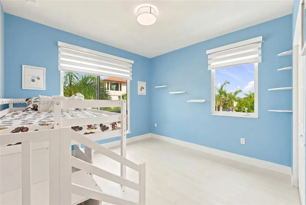 8167 NW 41st St #E-101 Doral, FL 33166