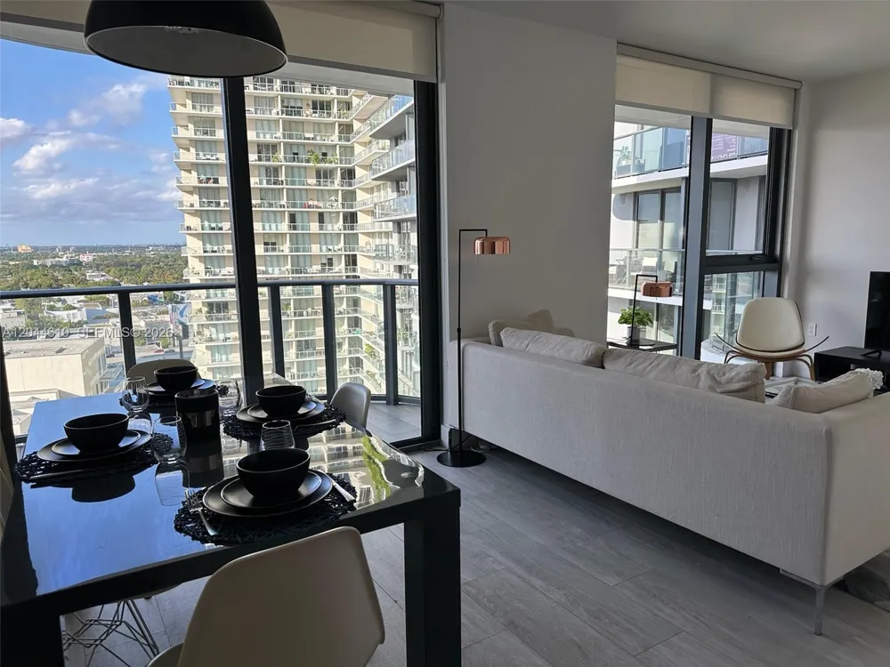 121 NE 34th St #1915 Miami, FL 33137