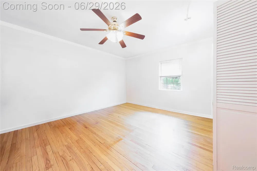 622 Sunningdale Drive Grosse Pointe Woods City, MI 48236