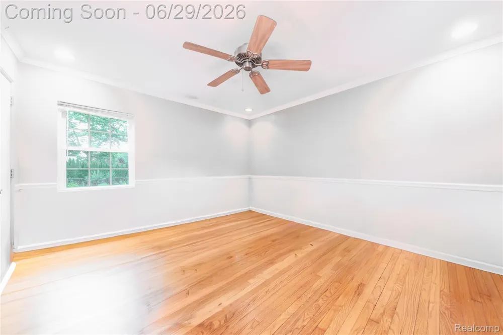 622 Sunningdale Drive Grosse Pointe Woods City, MI 48236