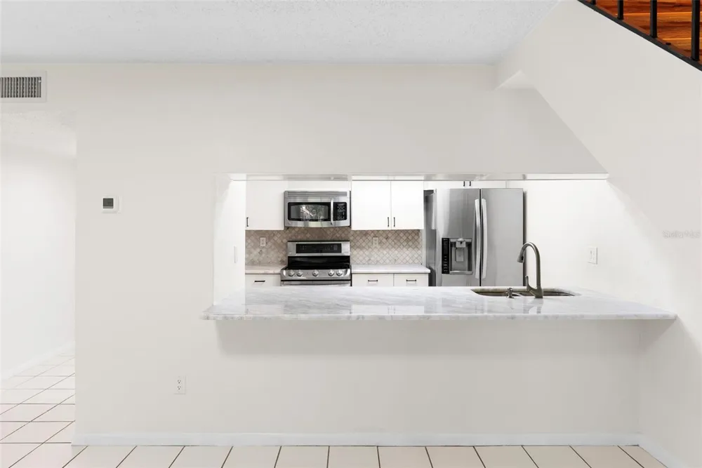 408 HOWARD AVENUE #B Lakeland, FL 33815