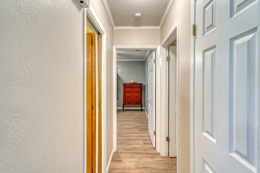 1408 Highland Dr Drive Highland Haven, TX 78654