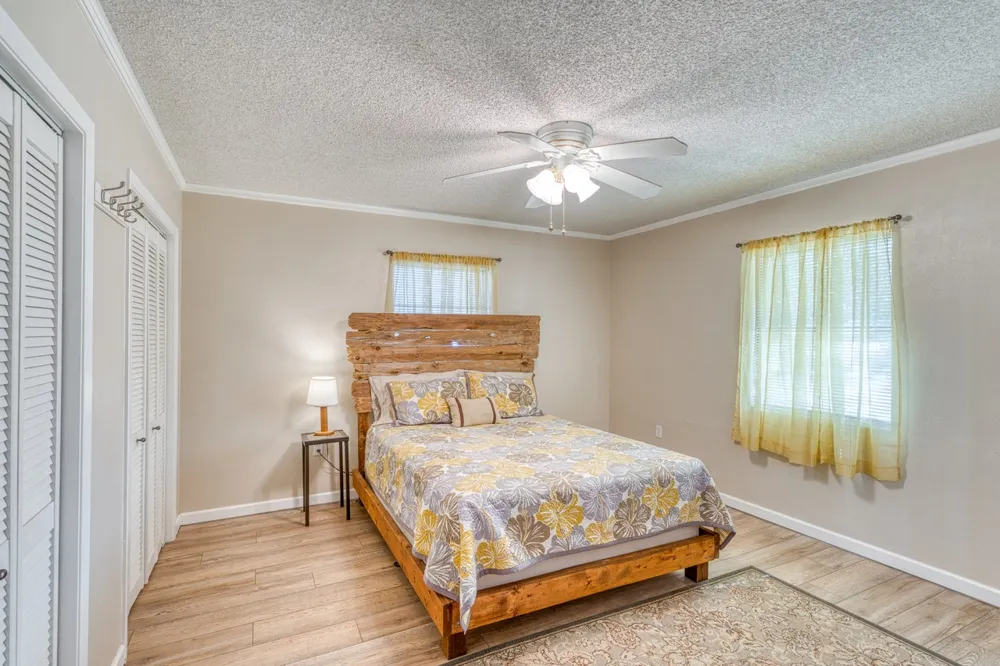 1408 Highland Dr Drive Highland Haven, TX 78654