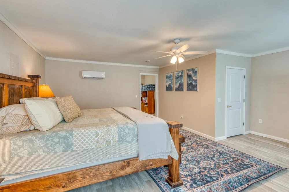 1408 Highland Dr Drive Highland Haven, TX 78654