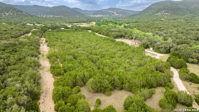 600 Evans Creek Road Vanderpool, TX 78885
