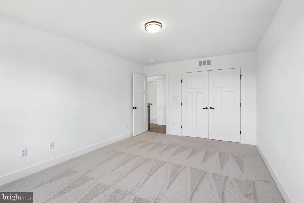 209 OLD STATE RD Royersford, PA 19468