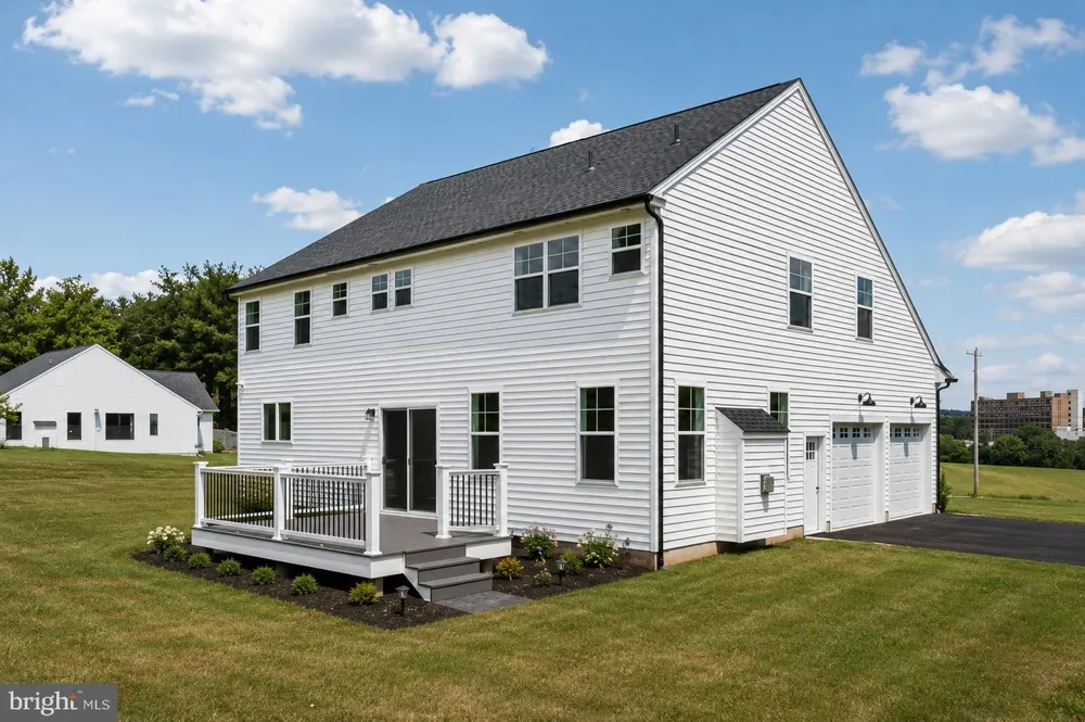 209 OLD STATE RD Royersford, PA 19468
