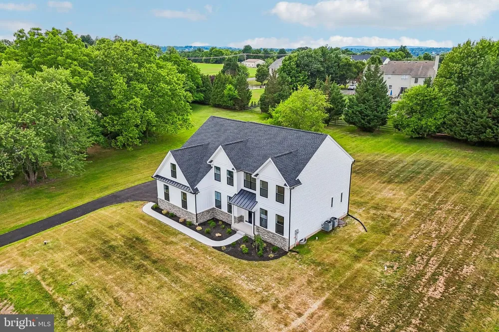 209 OLD STATE RD Royersford, PA 19468