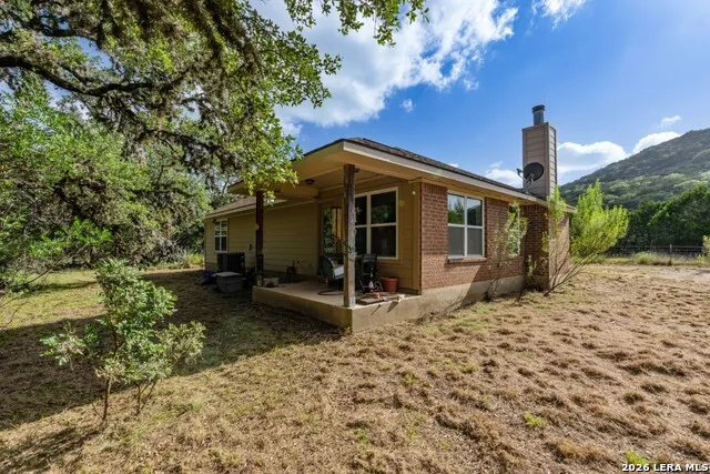 650 Evans Creek Road Vanderpool, TX 78885