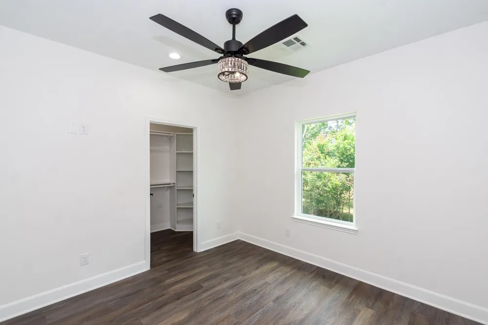 423 Manor Avenue Arcola, TX 77583