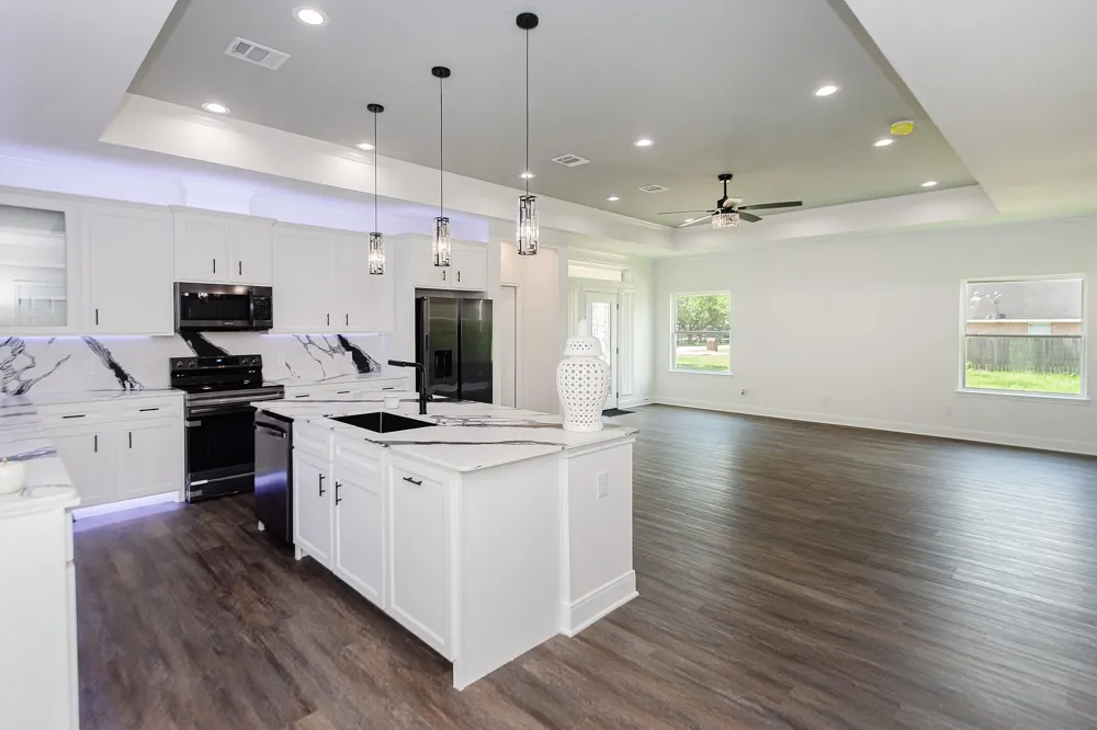 423 Manor Avenue Arcola, TX 77583