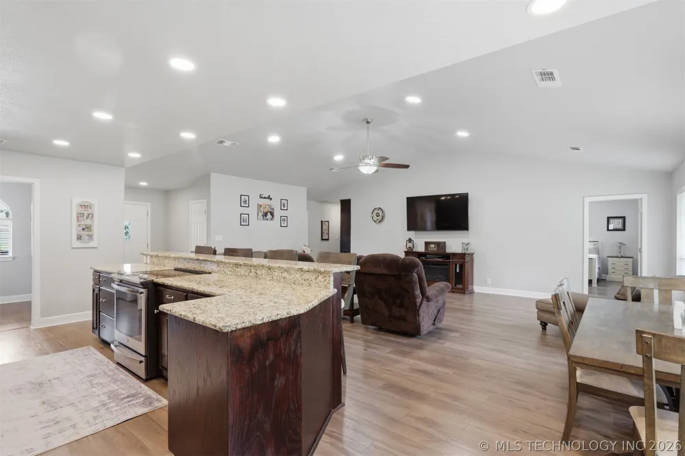 11305 Timber Oak Court Kingston, OK 73439