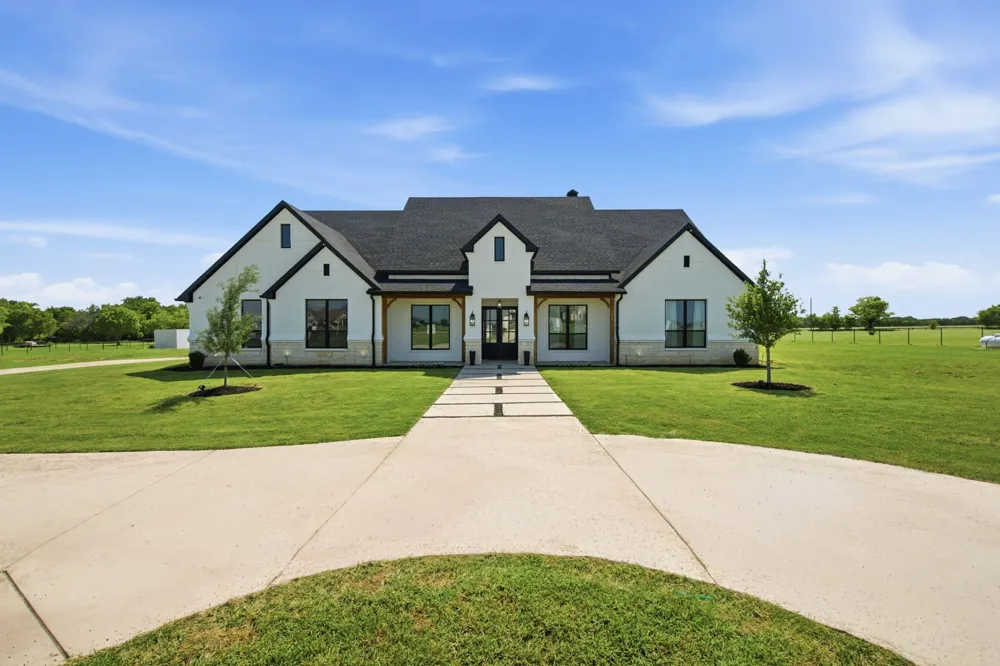 4790 Austin Circle Sanger, TX 76266