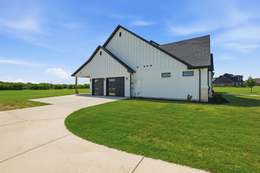 4790 Austin Circle Sanger, TX 76266