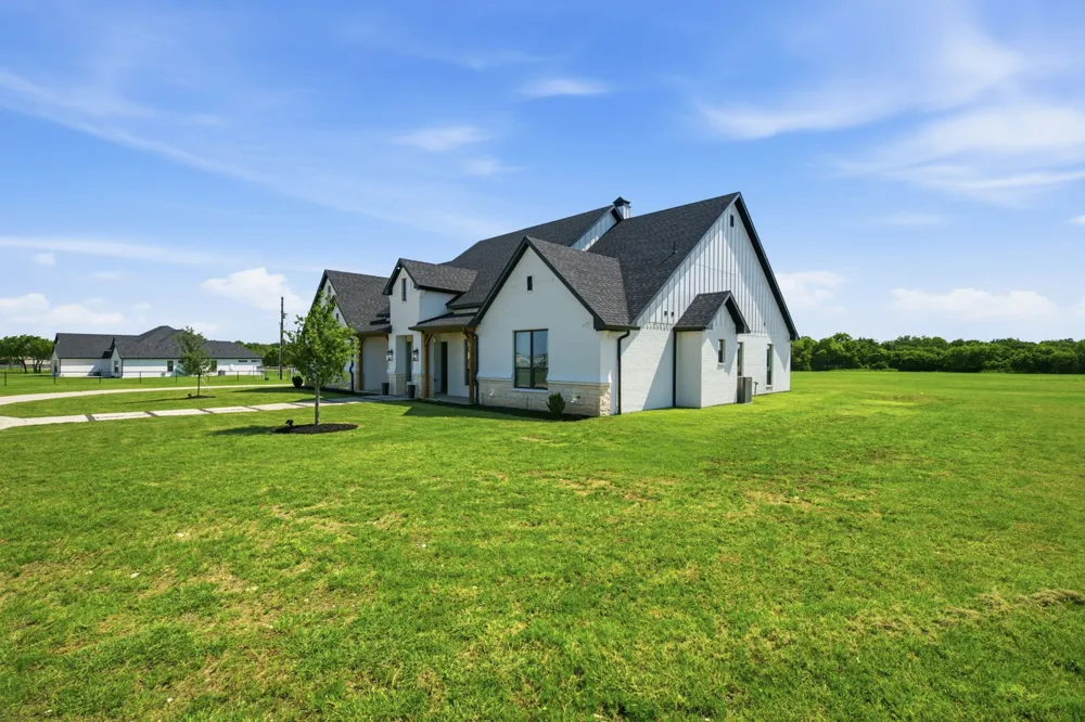 4790 Austin Circle Sanger, TX 76266